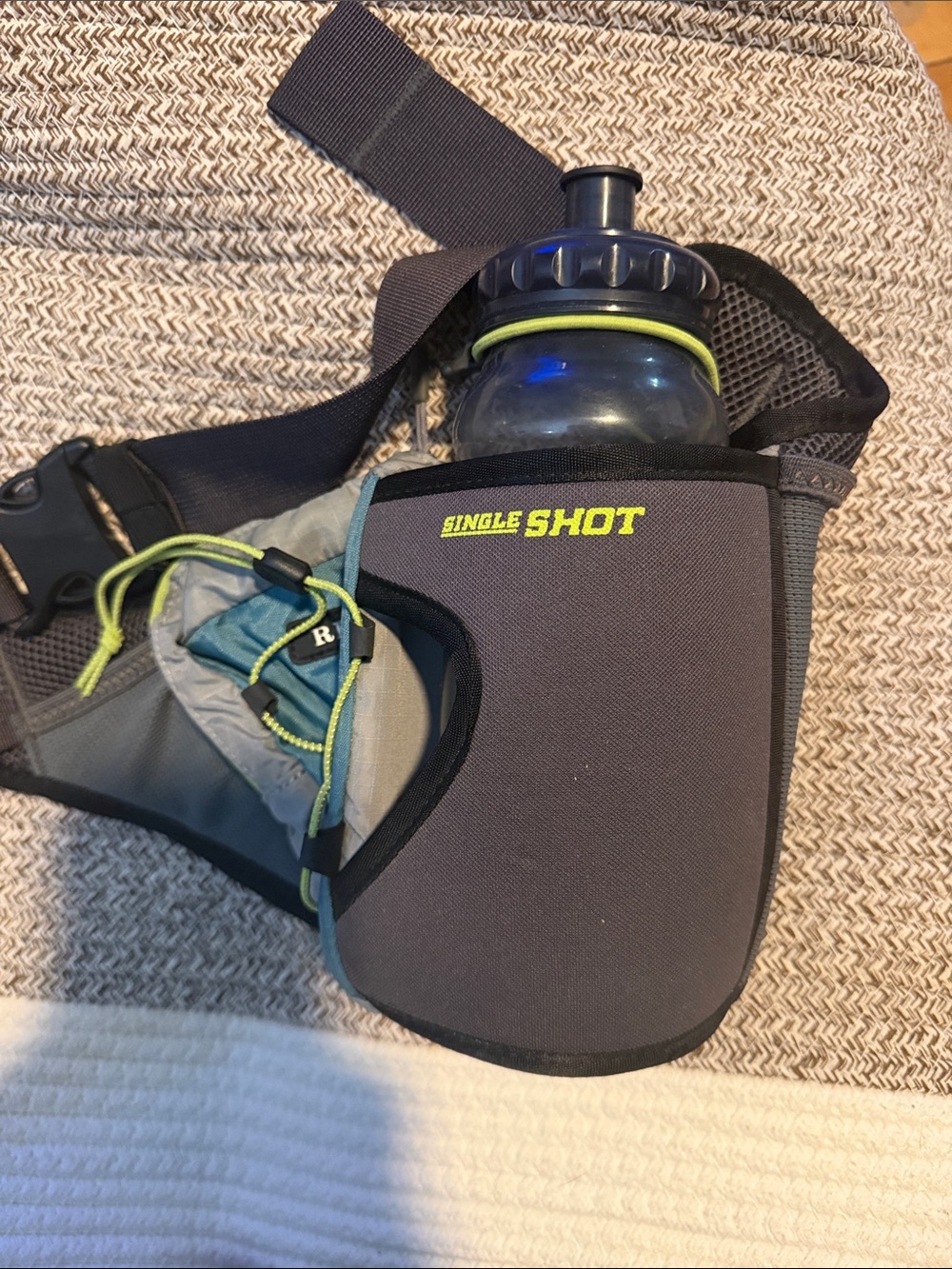 REI Single Shot Black and Lime Green Hydration Hip Pack